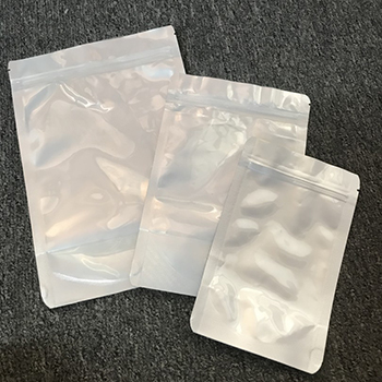 Túi zip 1 mặt bạc 1 mặt trong 22x32cm